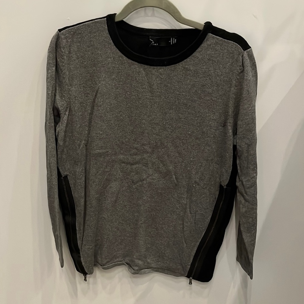 Noir Maternity Sweater Size L